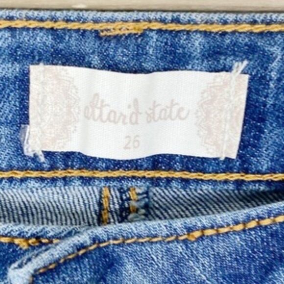 Altar'd State | High Rise Distressed Skinny Jean Size 26 - Picture 7 of 7